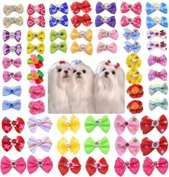 Wonderful Fong 50pcs / Pack Dog Hair Bows Paires Strass Perles Fleurs Topknot Mix Styles Dog Bows Pet -nourriture pour chien boutique 447481116 max