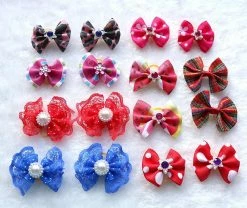Wonderful Fong 50pcs / Pack Dog Hair Bows Paires Strass Perles Fleurs Topknot Mix Styles Dog Bows Pet -nourriture pour chien boutique 447481122 max